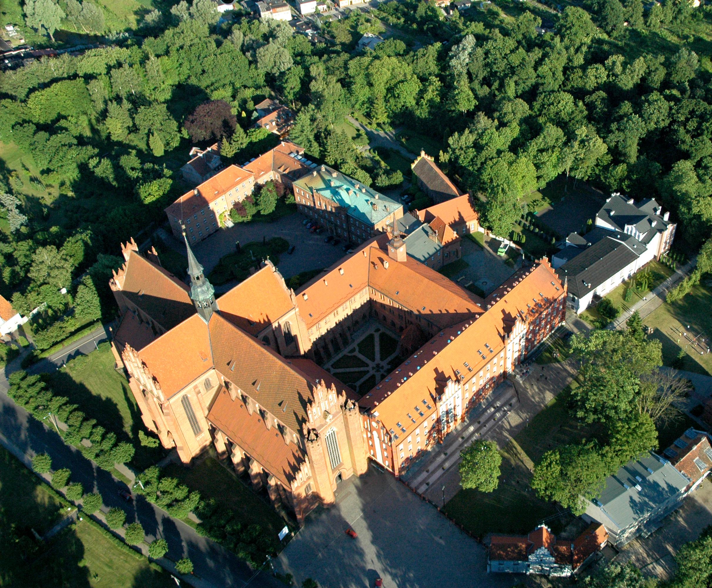Muzeum Diecezjalne w Peplinie oraz Dawne Opactwo Cysterskie - Więcej